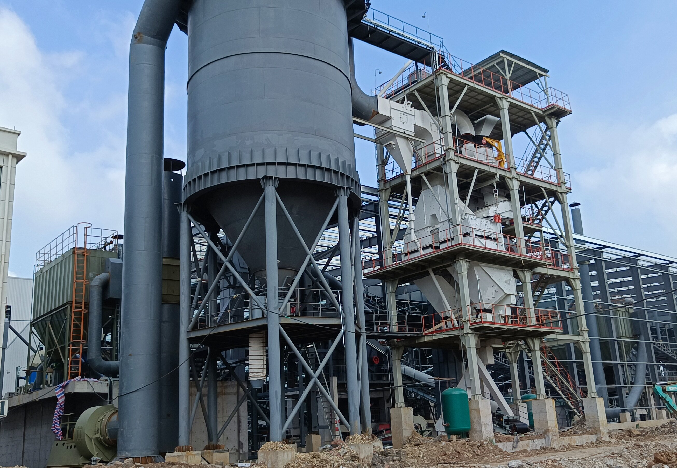 干法革新 砂筑未來(lái)——干法制砂樓，引領(lǐng)砂石產(chǎn)業(yè)綠色智能新征程